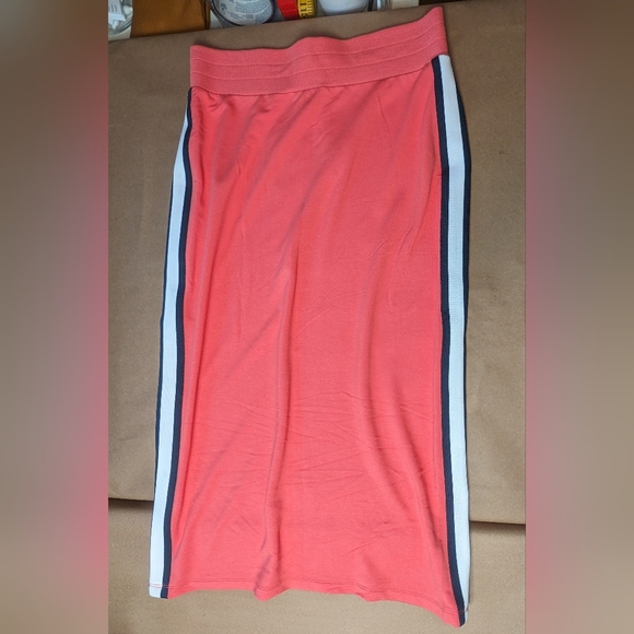 Tommy Hilfiger Long Skirt (Size S) - Picture 2 of 9